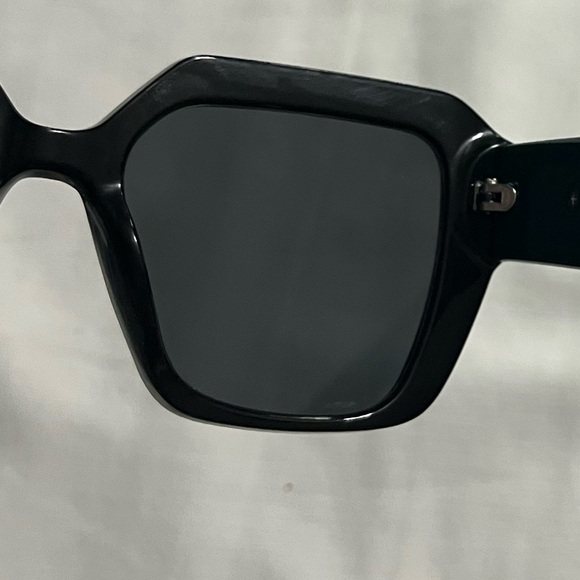 DHgate Fashion Sunglasses - Picture 3 of 5